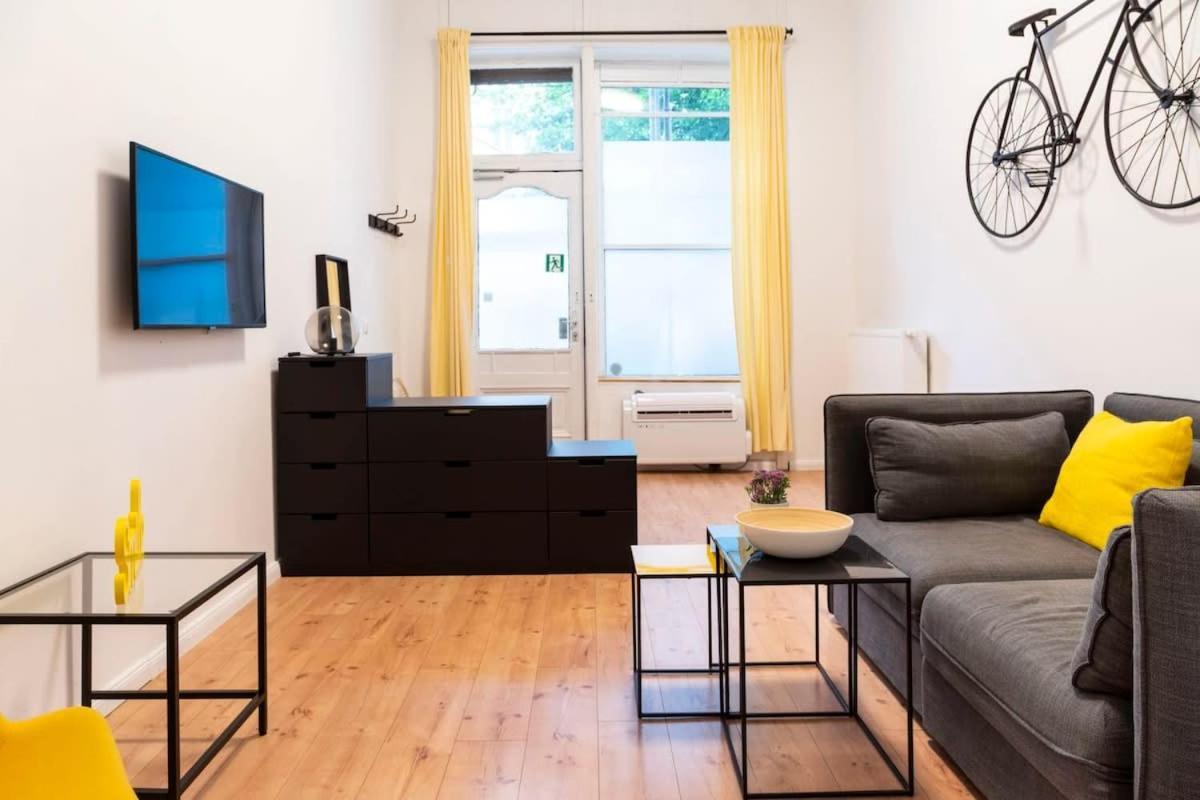 Spacious Two Br Plus Ac Plus Selfcheckin Berlim Exterior foto