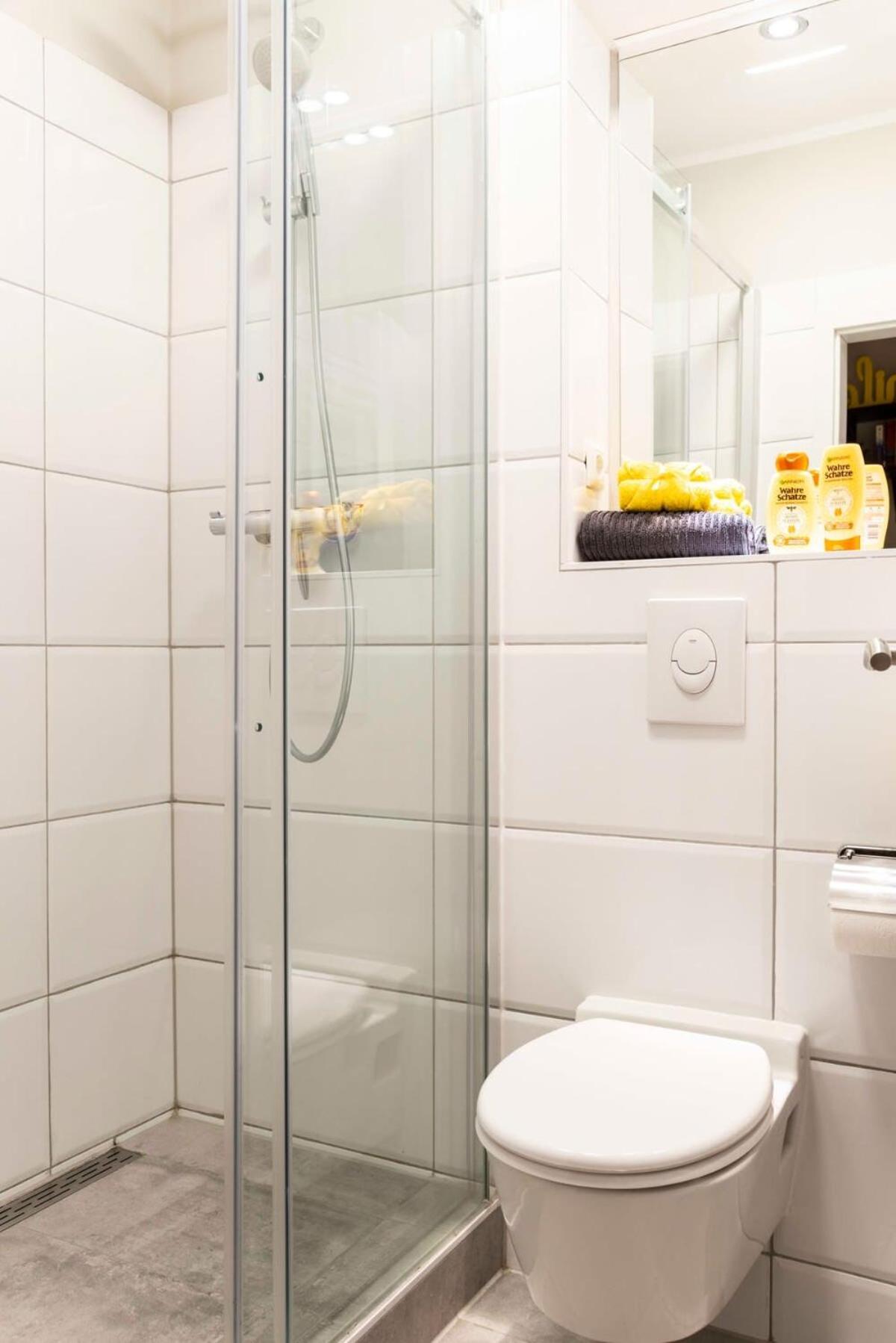 Spacious Two Br Plus Ac Plus Selfcheckin Berlim Exterior foto